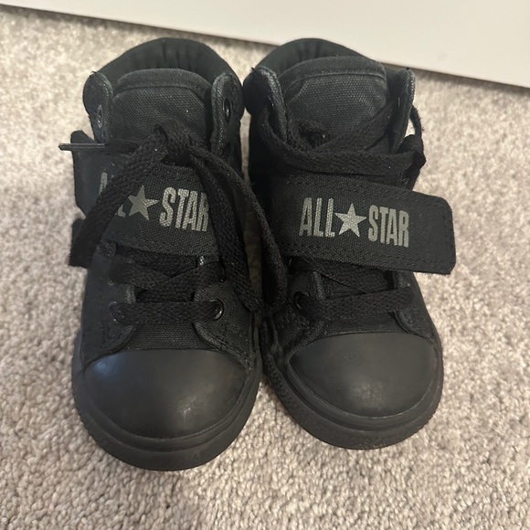 Converse Allstar Black High-tops Laces and Velcro Closure Size 8 Kids - Picture 2 of 7